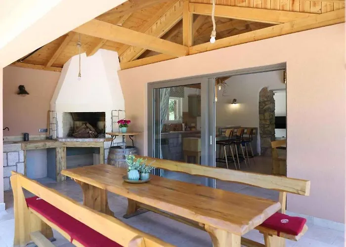 With Pool In Malinska-insel Krk 55087 فيلة مالينسكا