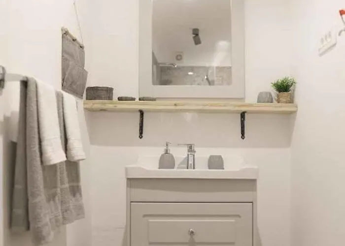 Villa With Pool In Malinska-insel Krk 55087 *