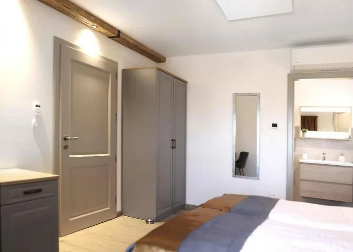 With Pool In Malinska-insel Krk 55087 *